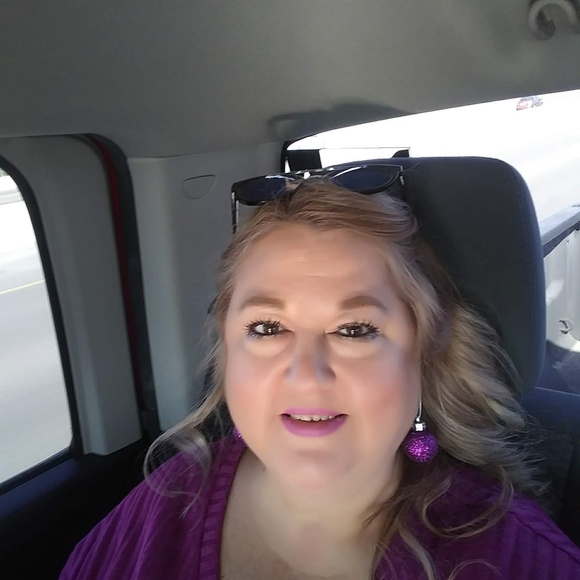 Meet your Posher, Alice - Picture 1 of 1